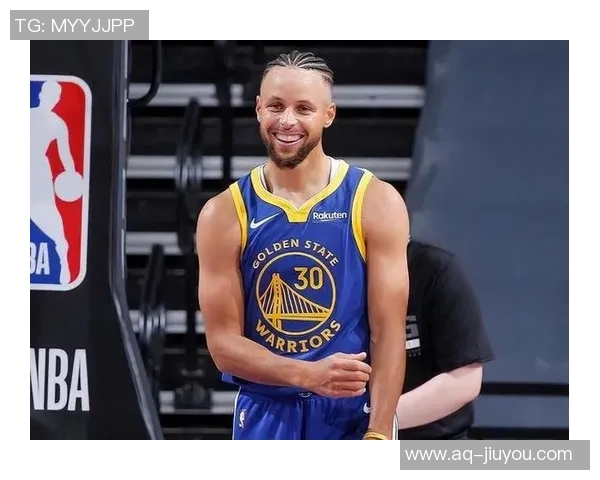 名嘴点评库里状态如昔日巅峰健康勇士让对手倍感压力 名嘴点评库里状态如昔日巅峰健康勇士让对手倍感压力