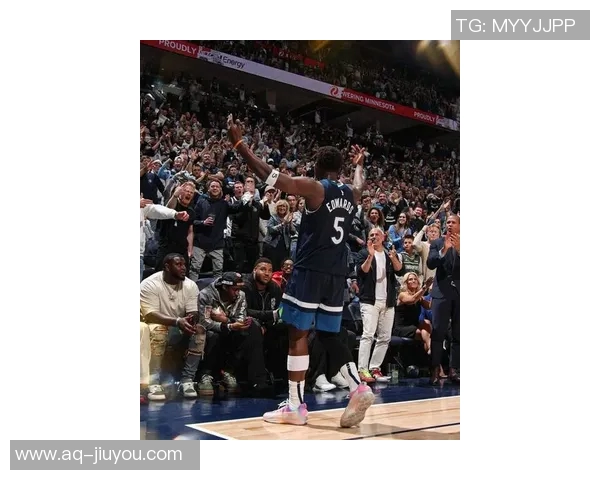 森林狼引导爱德华兹学习哈登技巧助力提升罚球能力与进攻效率