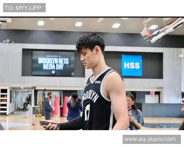 篮网自媒体分析曾凡博未来选择年薪前景及发展方向