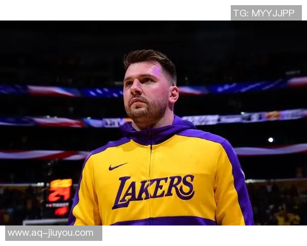 东契奇表现起伏不定25投仅7中仍砍下29分但失误频繁影响球队表现