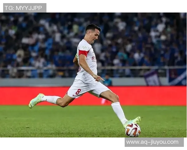 蓉城逆袭广岛周定洋遭侵犯裁判判罚点球费利佩稳健罚入制胜球